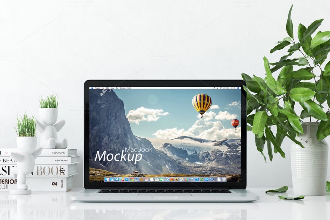 mockup-macbook-on-the-desk